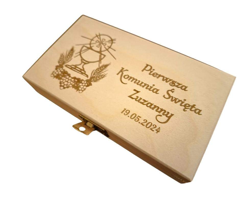 Pudełko drewniane z grawerem personalizowanym z zapięciem metalowym