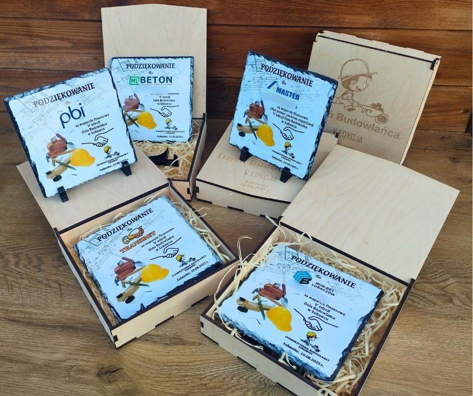 Podziękowanie na kamieniu (fotogranit) + skrzyneczka drewniana z grawerem